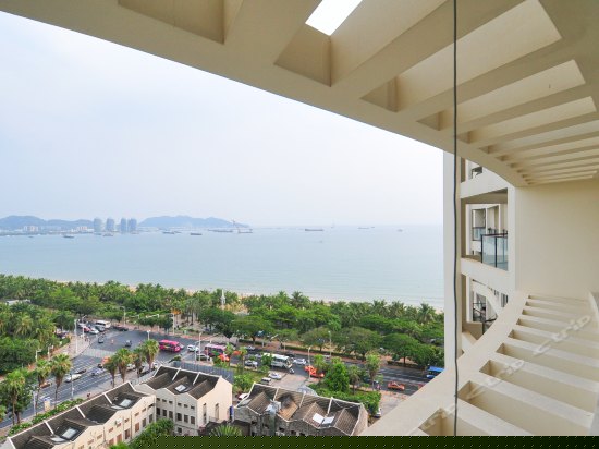 一线豪华海景大床房