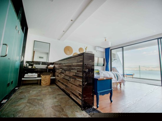 一楼海景亲水露台房（二号院）