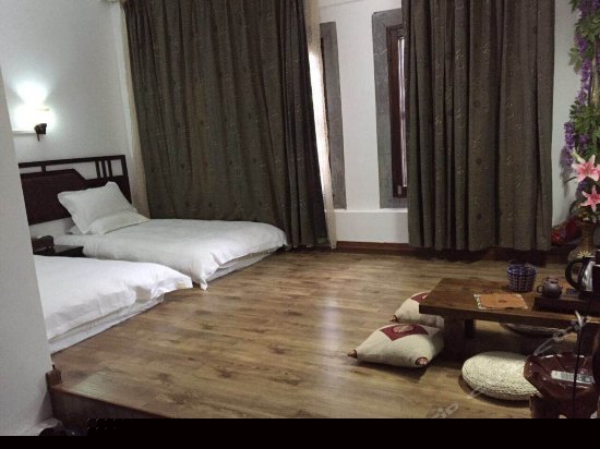 榻榻米式双床间