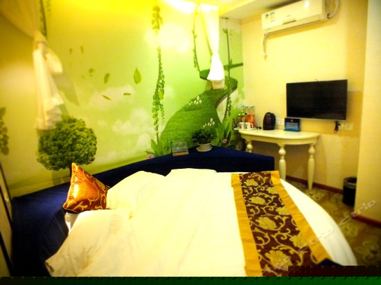 时尚大床房(无窗)