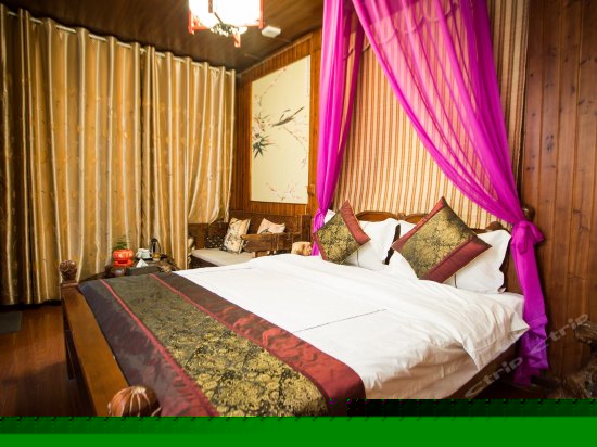 二楼豪华大床房