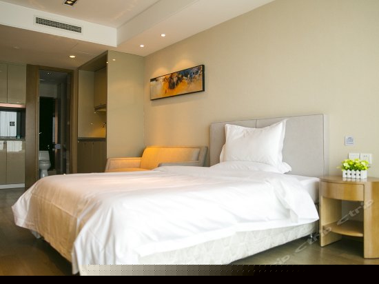 商务城景大床房