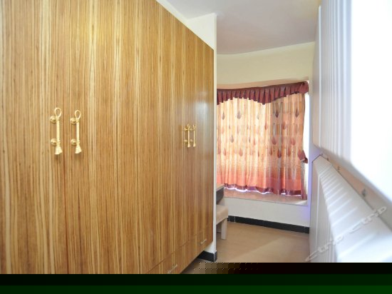 女生四人间单人舱