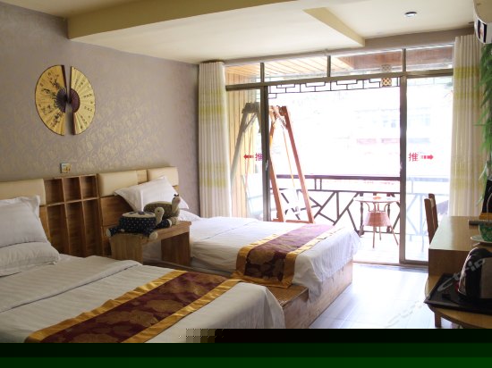 临江大阳台韩式观景房（听涛阁）