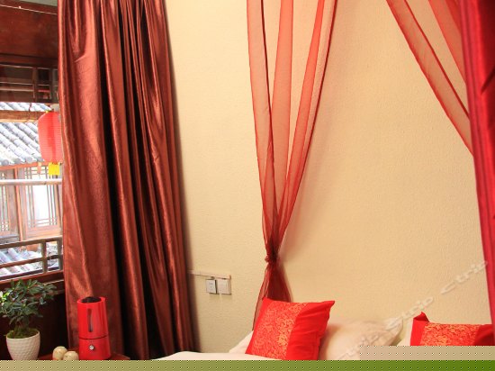 203恋恋红尘 榻榻米大床房