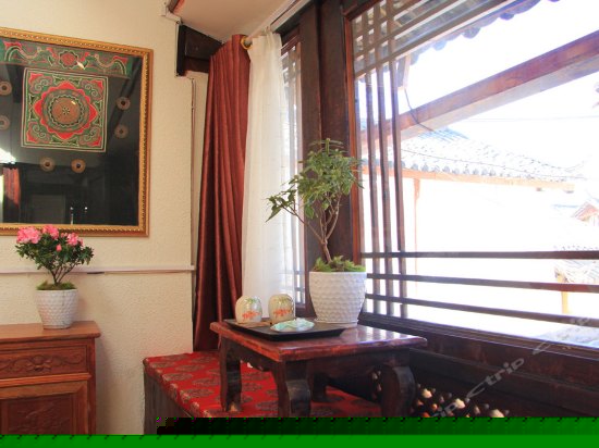 207 天雨流芳 大床房