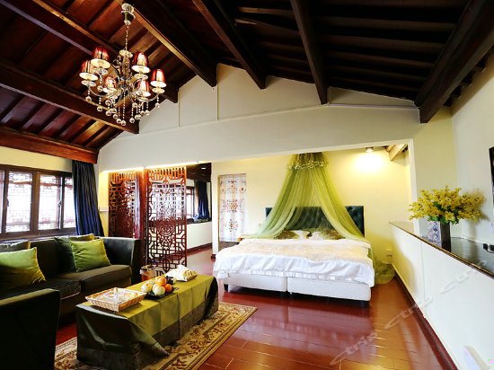 菀翎阁雪山观全景套房