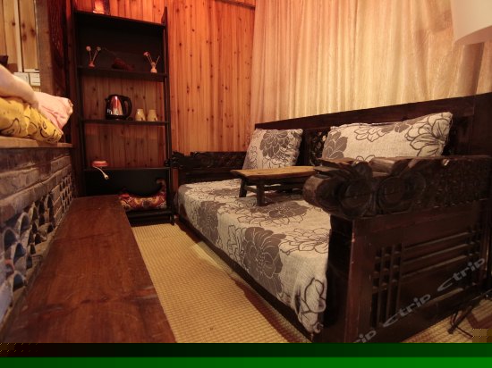 高粱蜜月大床房