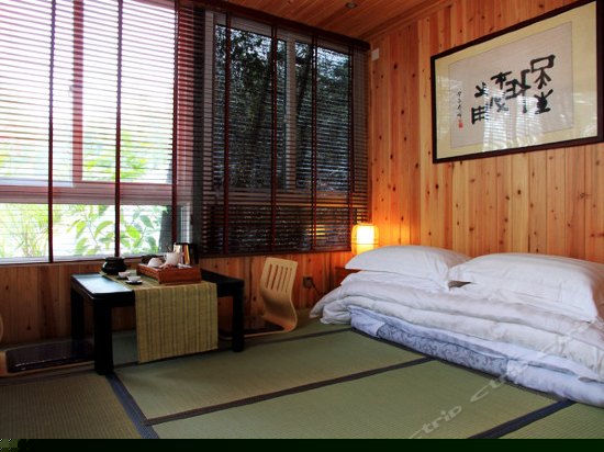 春暖花开情侣海景套房