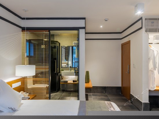 疏院花影大床房