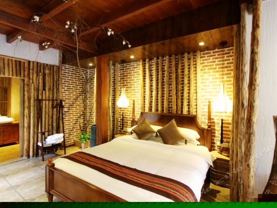 栀子花豪华大床房