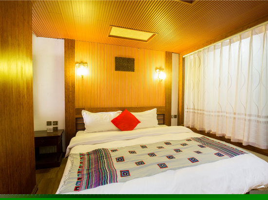 傣家风情大床房