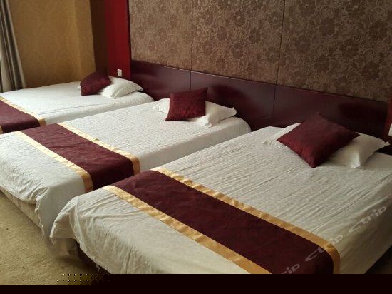 三人房