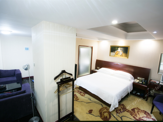 豪华家庭温馨房