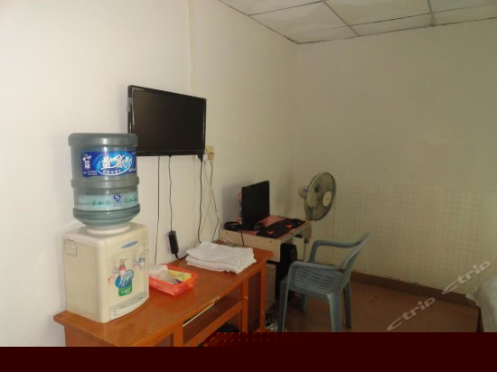 豪华液晶电视双人房