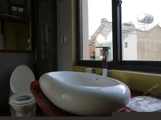 迷你山景海景大床房