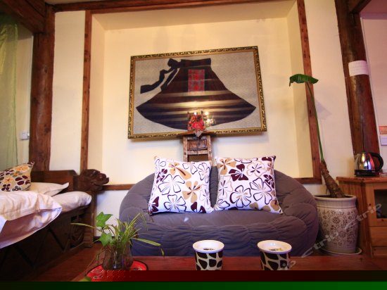 豪华家庭大床房