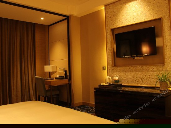 行政豪华大床房