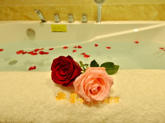 豪华观景浴缸房