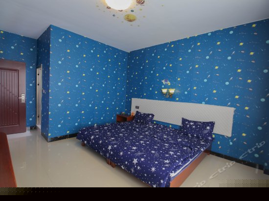 星空夜色超大床房