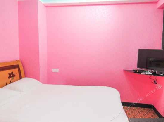 典雅阳台独卫大床房