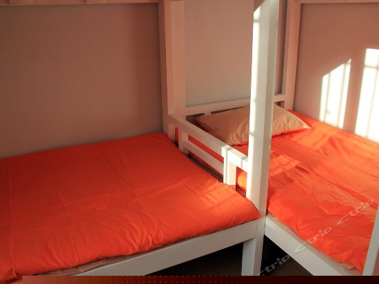彩色4人间（床位房）