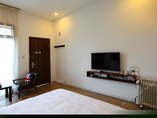 四谛（园景大床房）