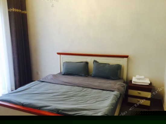 复式四房一厅别墅