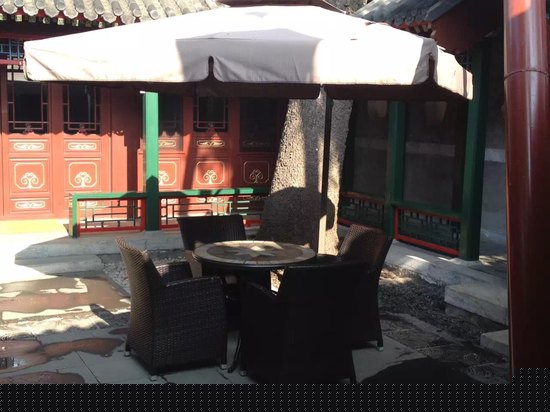 庭院豪华大床房