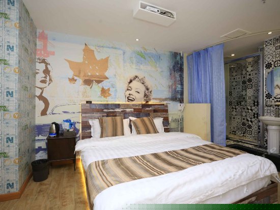 都市摩登大床观景房