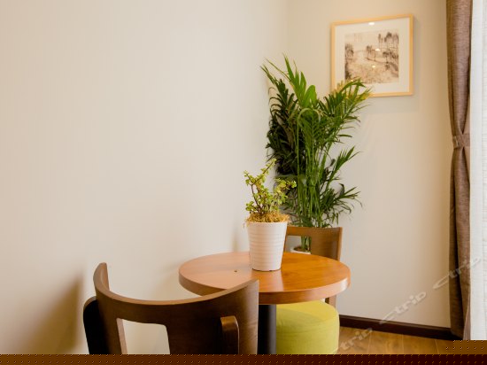 杨柳岸山景标准间