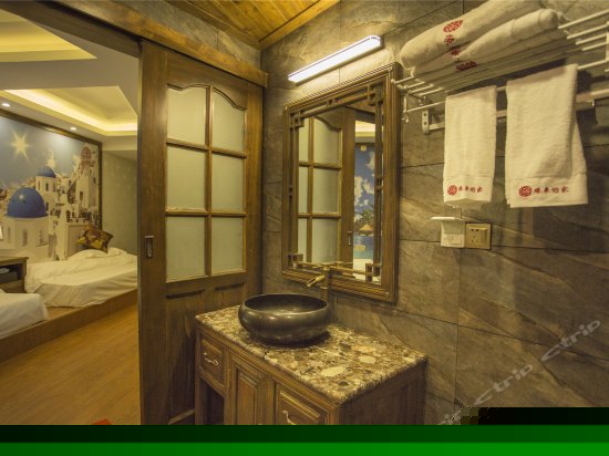 豪华榻榻米标准间