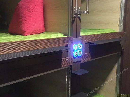 海景太空舱1十二人房c