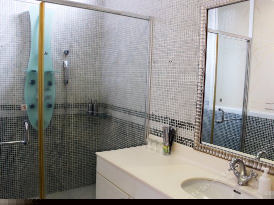 中庭海景双床房A