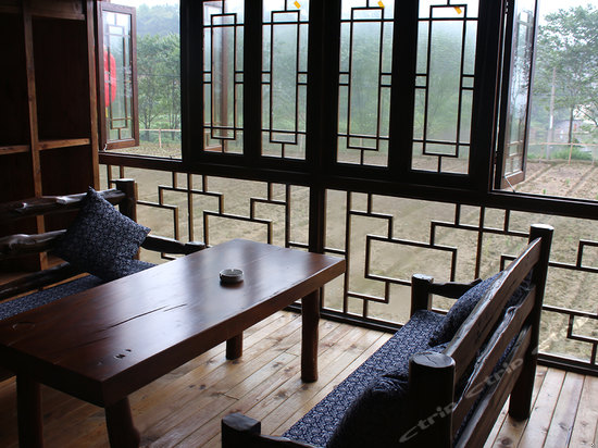 朱楼翠阁观景房