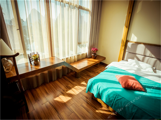 景致双床房