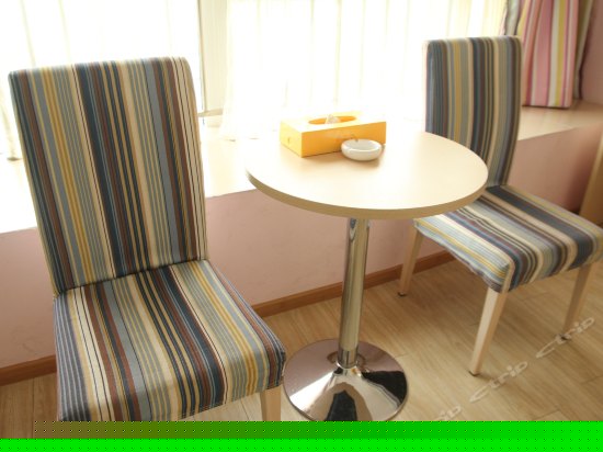 星座情侣圆床房