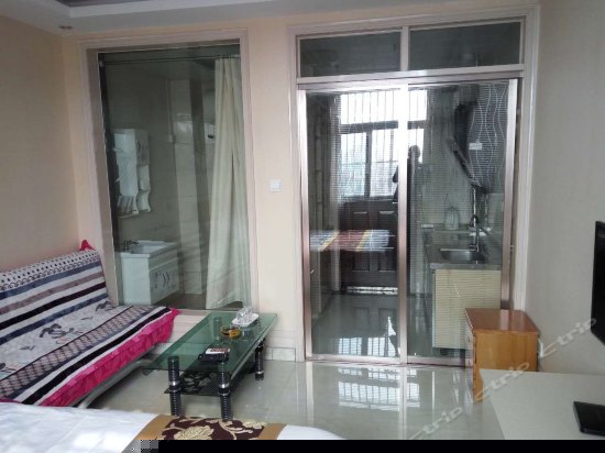 标准温馨大床房