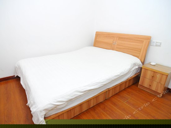 标准大床房(无窗)