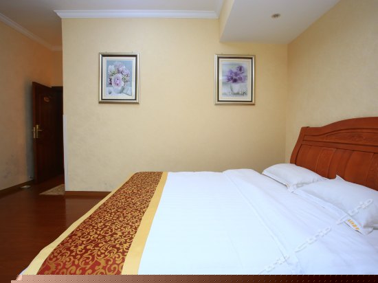 商务单人间带电脑