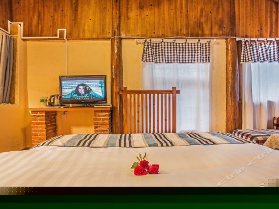 红尘梦豪华大床房