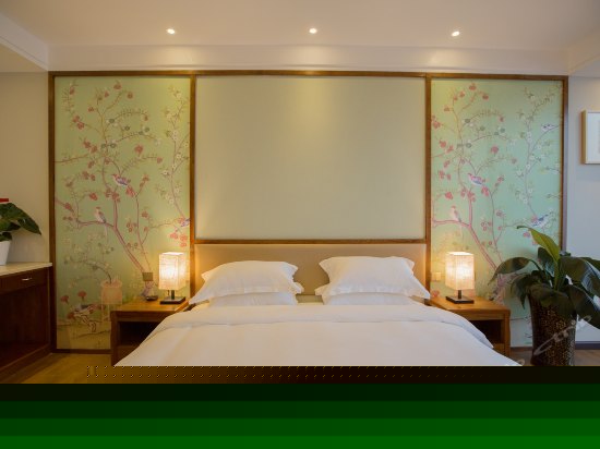 杨柳岸海景大床房