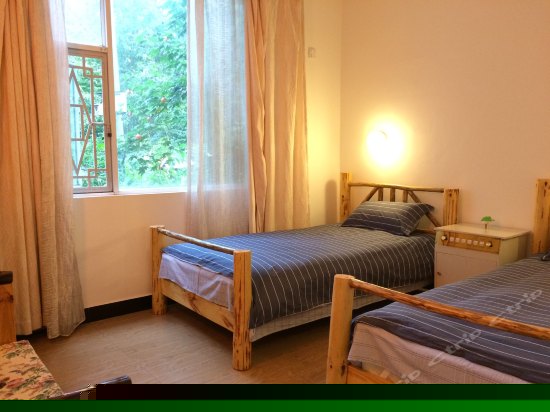 一楼标准双床间