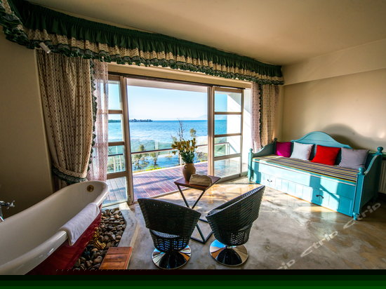 豪华美国乡村海景大床房205号房