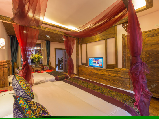 二号店温馨家庭房