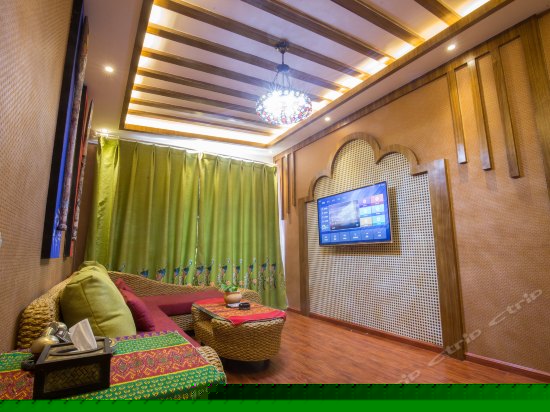 风情亲子带客厅豪华套房