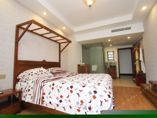 豪华景观大床房