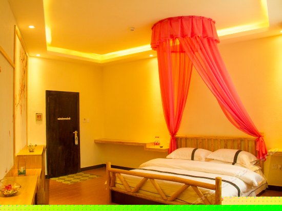 阳光蜜月大床房