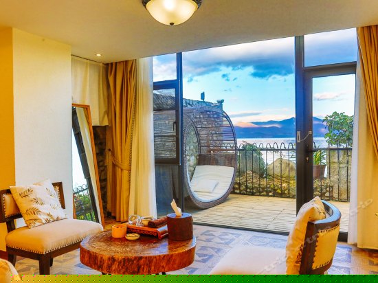 花园全海景大床房