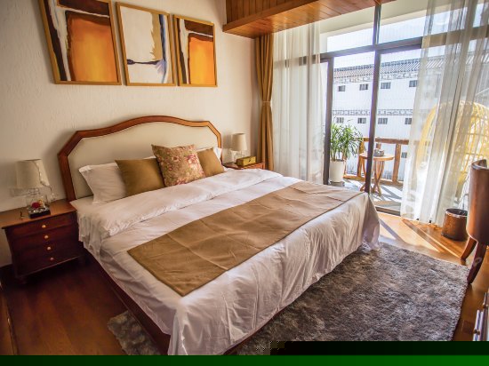 露台山景大床房